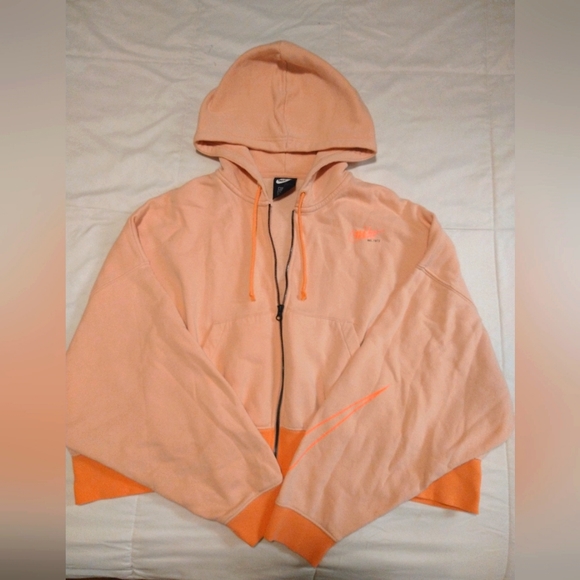 Nike Jackets & Blazers - Nike women's jacket